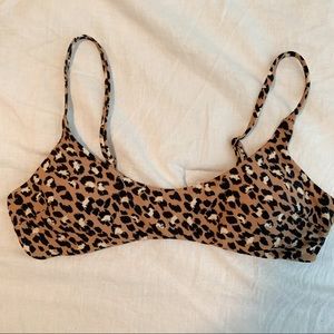 AERIE Leopard Scoop Bikini Top - Medium